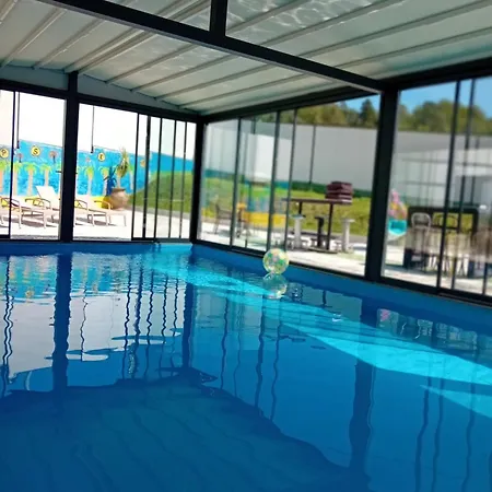Gyps Vikendica With Swimming Pool And Sauna 2 *